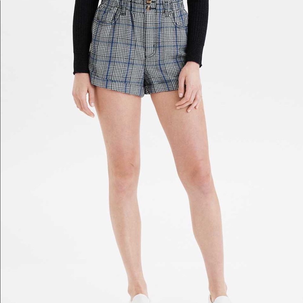 American Eagle plaid mom shorts